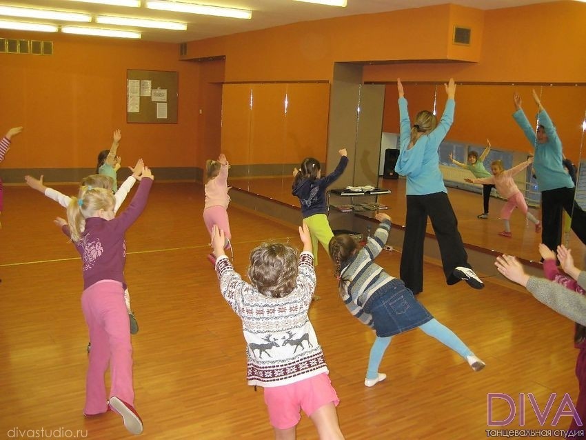 Детские танцы в танцевальной студии Дива